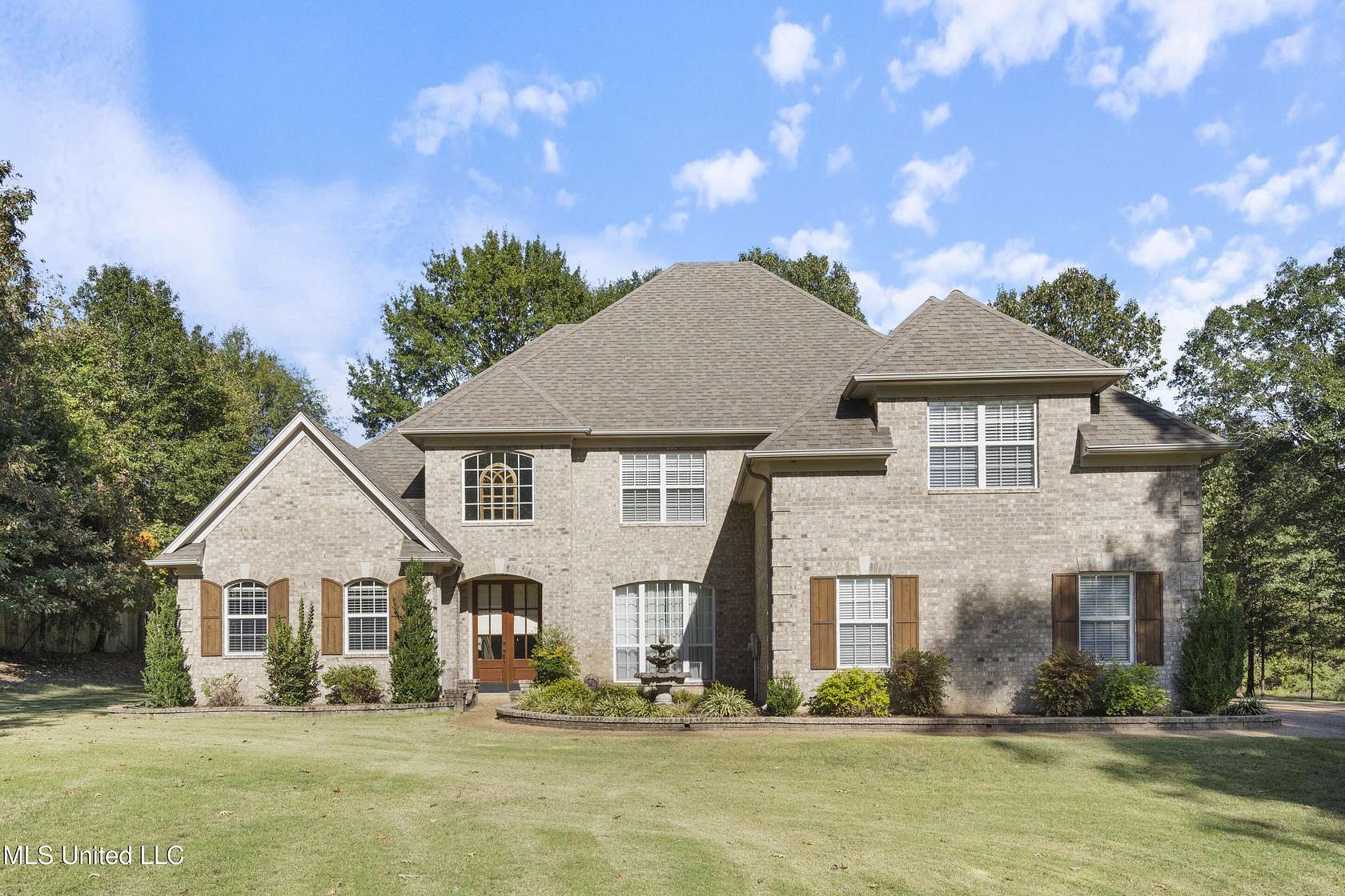 1.78 Acres of Residential Land with Home for Sale in Olive Branch, Mississippi