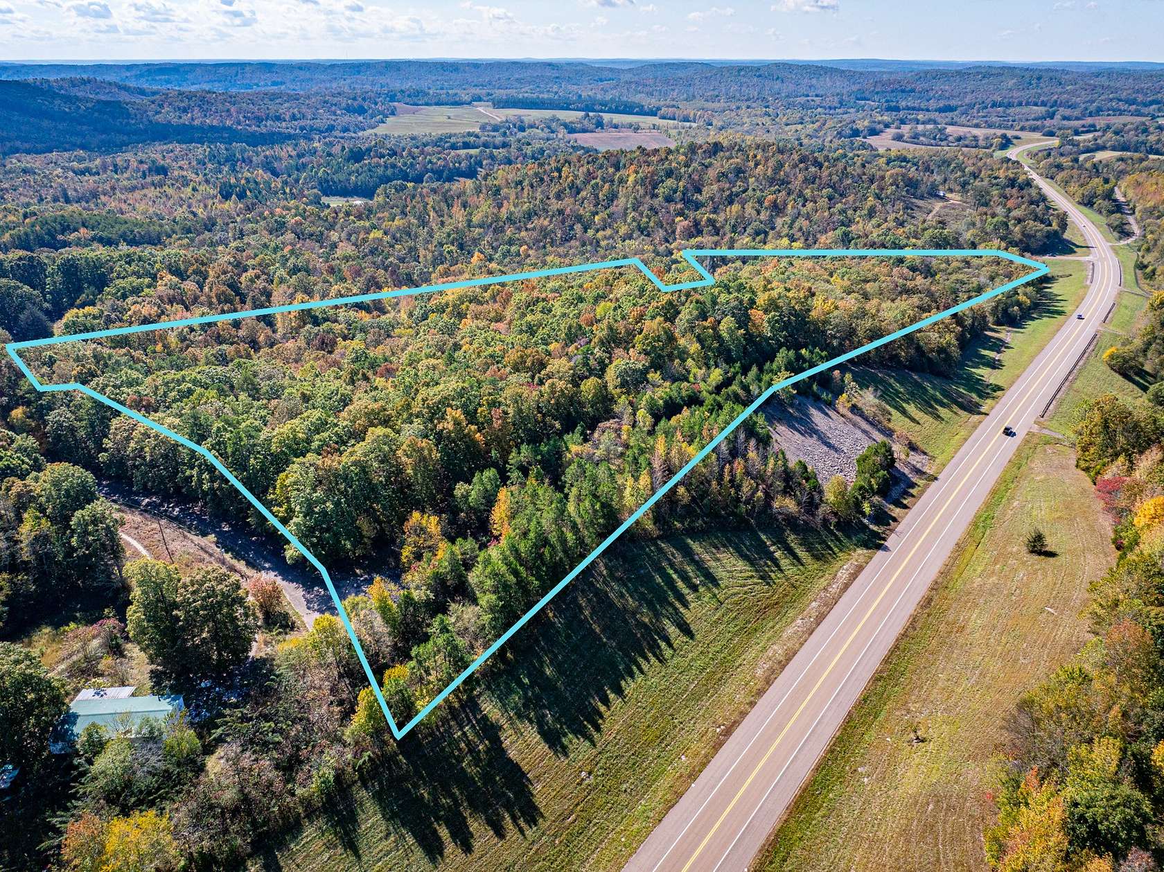 27 Acres of Recreational Land & Farm for Sale in Clifton, Tennessee