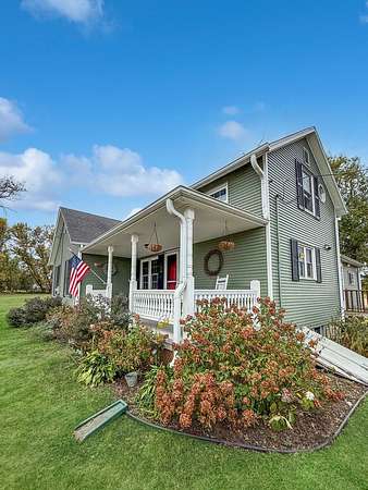 2 Acres of Residential Land with Home for Sale in Kingston, Illinois