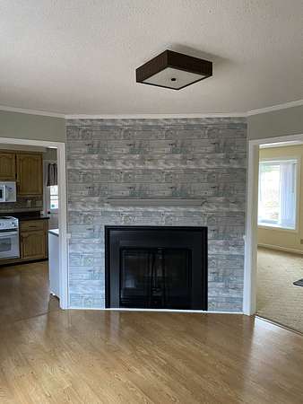 1.65 Acres of Residential Land with Home for Sale in Clarksville, Tennessee