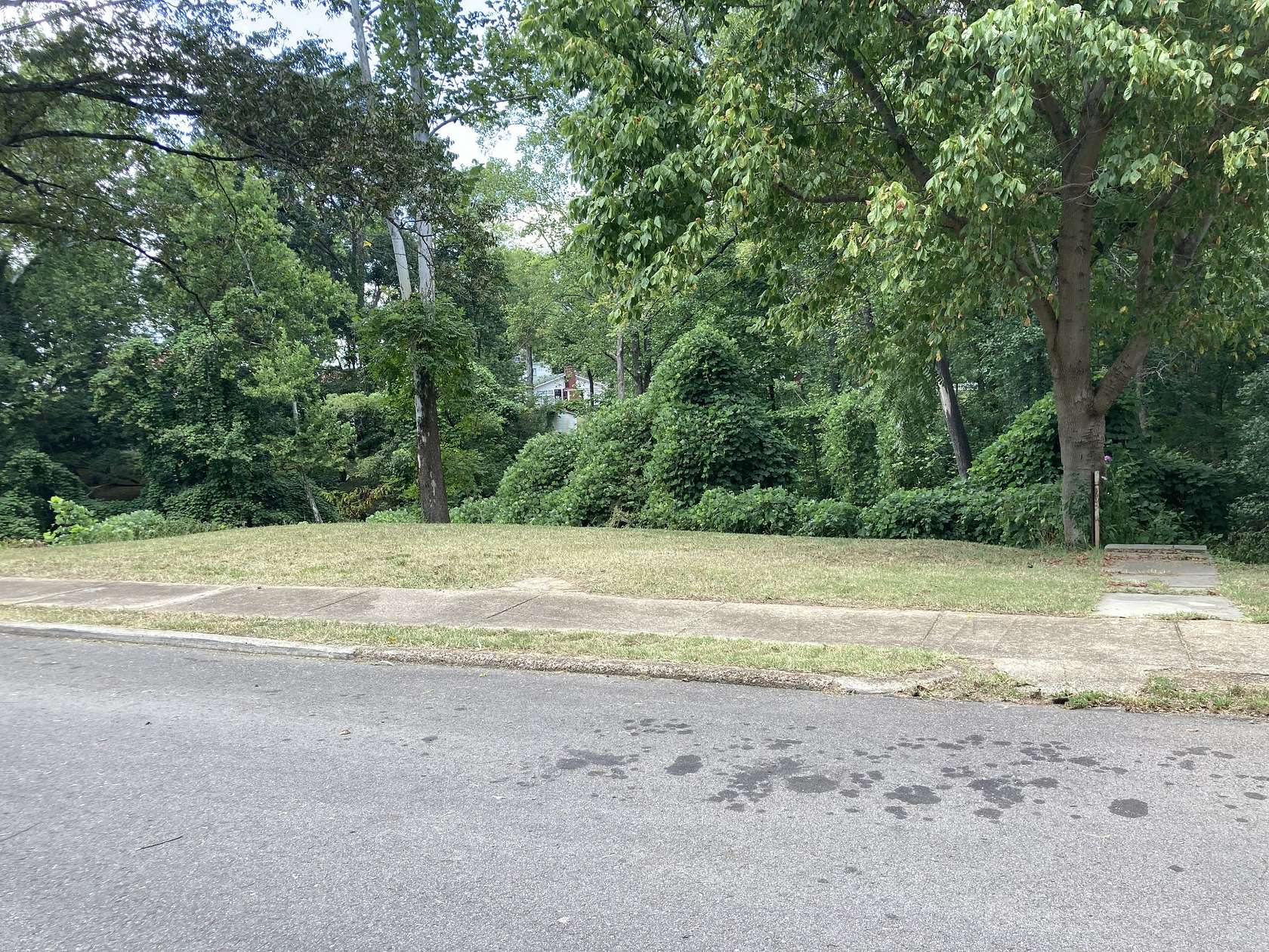 0.2 Acres of Residential Land for Sale in Paris, Tennessee