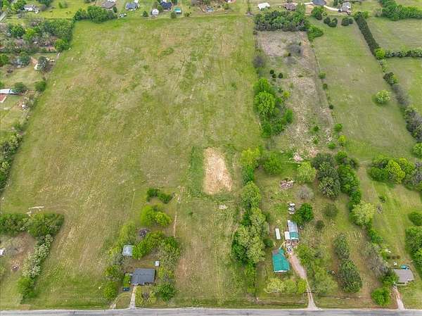 10.7 Acres of Land for Sale in Noble, Oklahoma