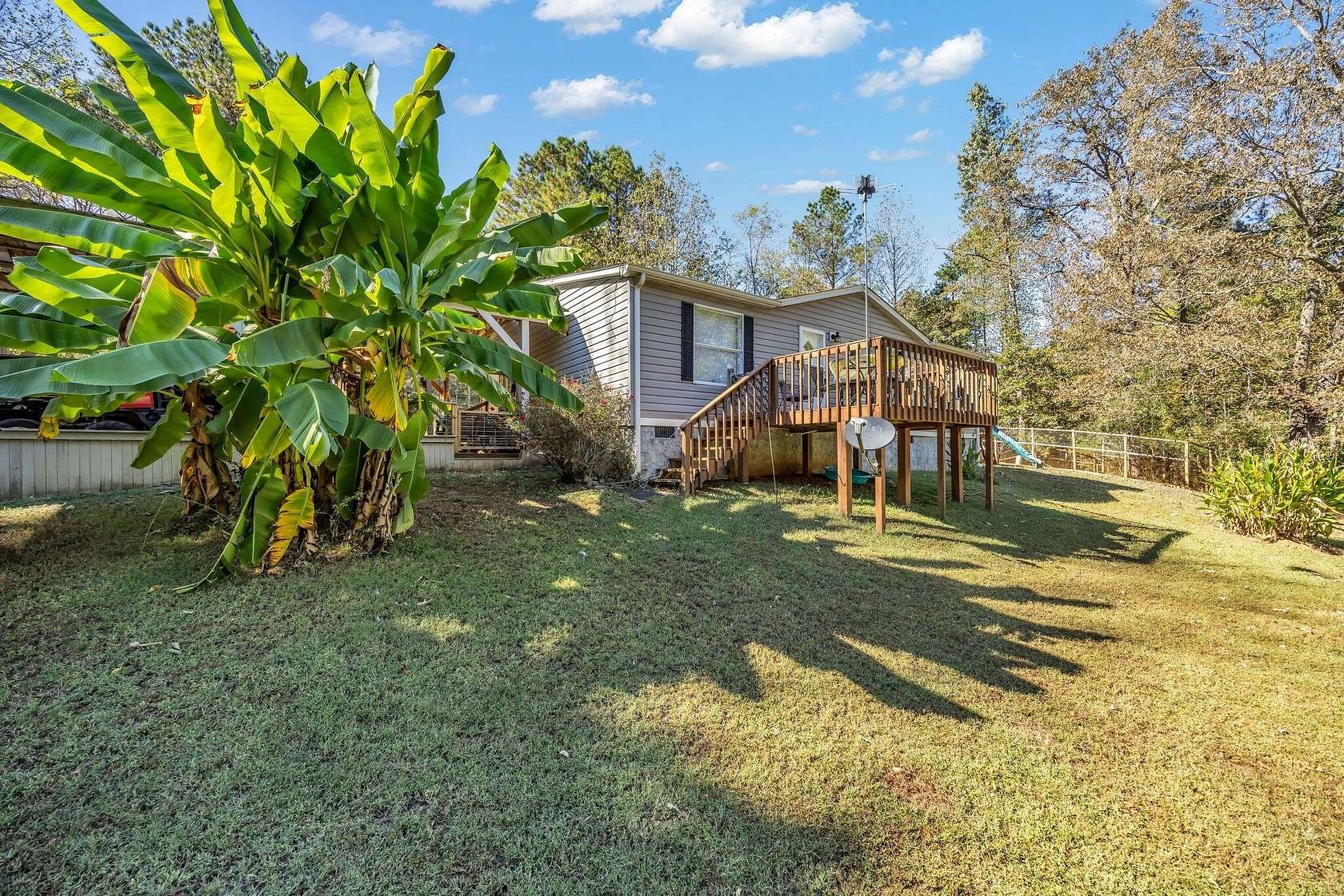 5 Acres of Residential Land with Home for Sale in Decatur, Tennessee