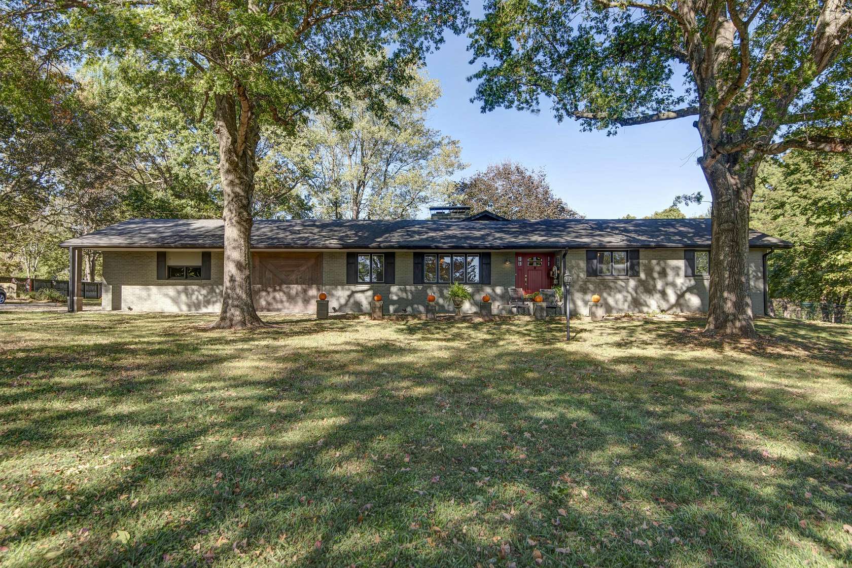 2.36 Acres of Residential Land with Home for Sale in Springfield, Missouri