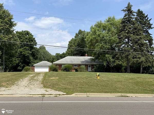 1.77 Acres of Residential Land for Sale in Flint, Michigan