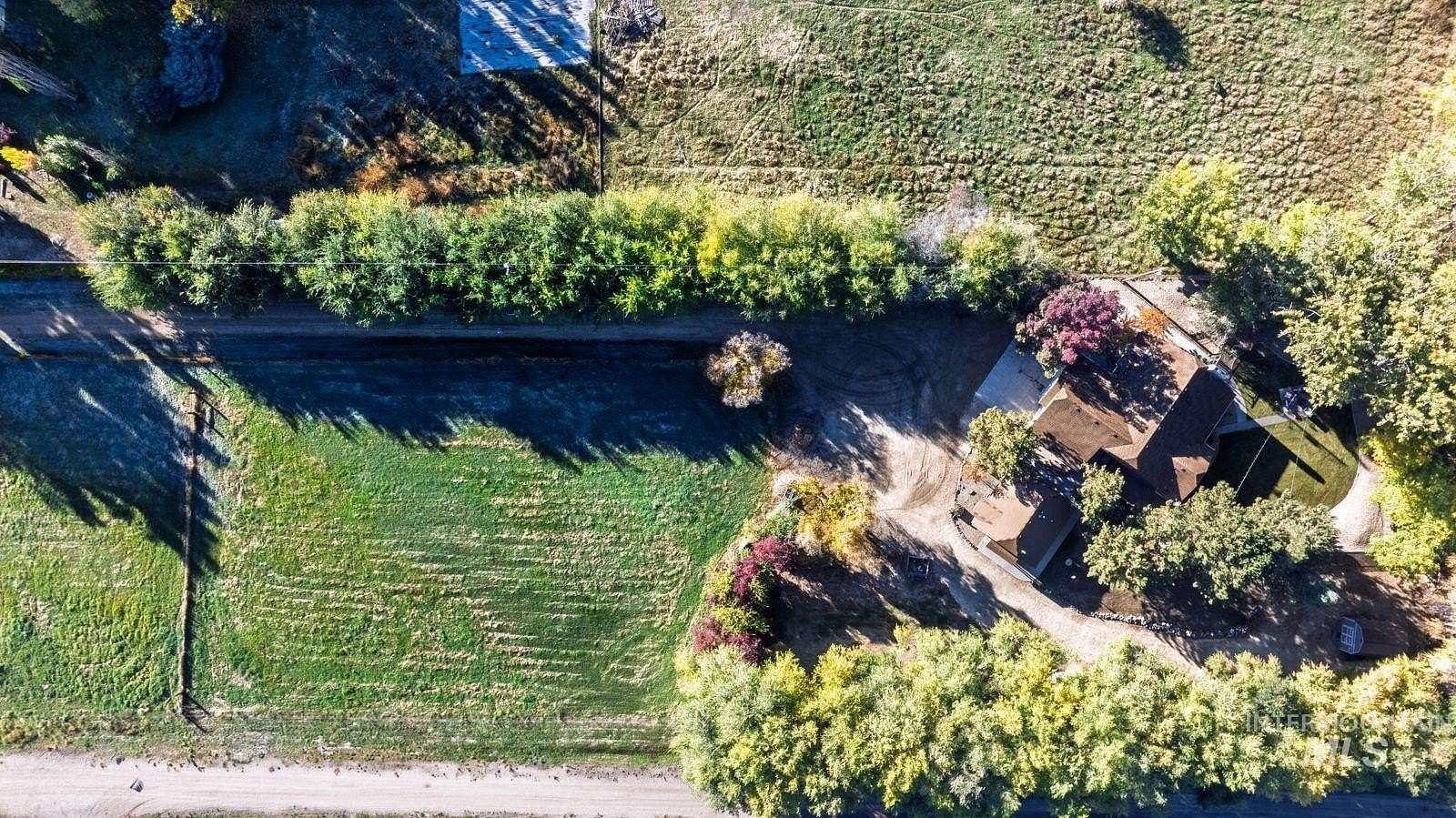 2.5 Acres of Residential Land with Home for Sale in Caldwell, Idaho