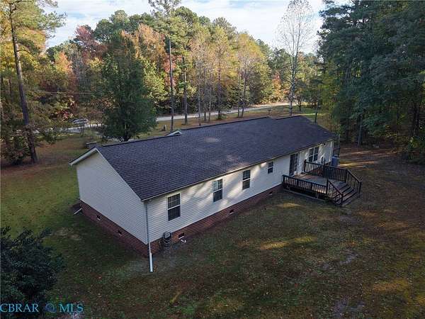 5.1 Acres of Land with Home for Sale in Gloucester, Virginia