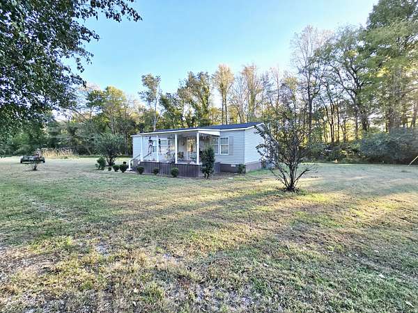 1.79 Acres of Residential Land with Home for Sale in Prospect, Tennessee