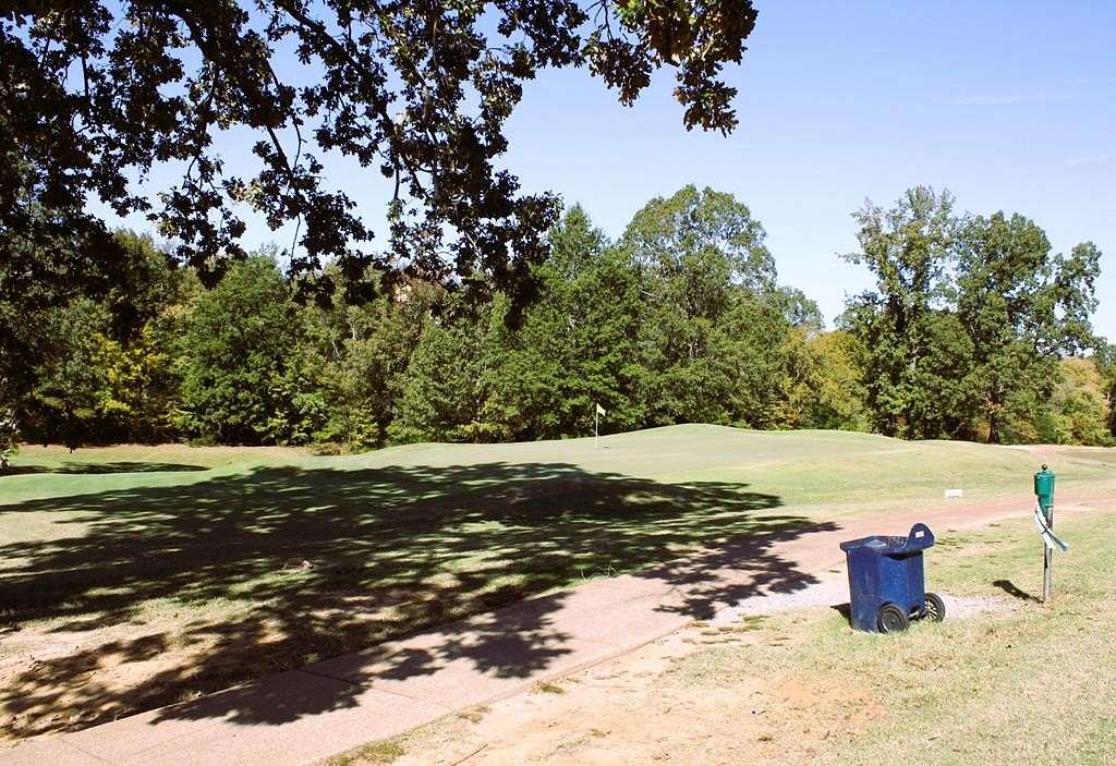 1.2 Acres of Residential Land for Sale in Batesville, Mississippi