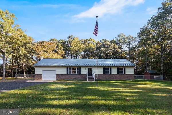 2 Acres of Residential Land with Home for Sale in Valley Lee, Maryland