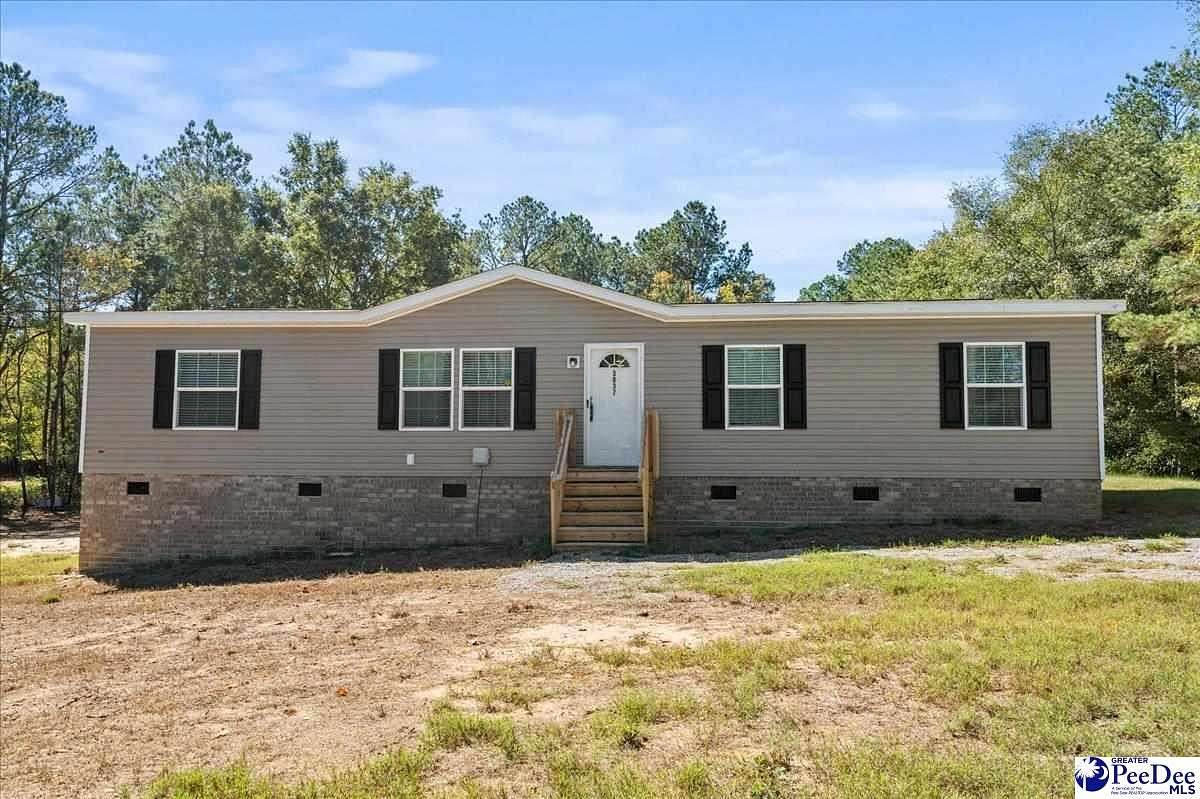 2.6 Acres of Land with Home for Sale in Marion, South Carolina
