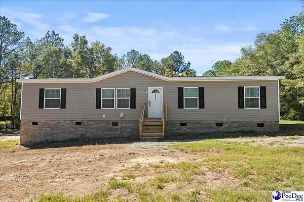 2.6 Acres of Land with Home for Sale in Marion, South Carolina