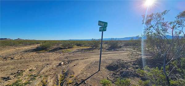 5 Acres of Residential Land for Sale in Golden Valley, Arizona