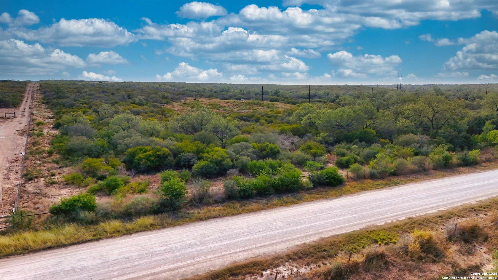 15 Acres of Recreational Land for Sale in Moore, Texas