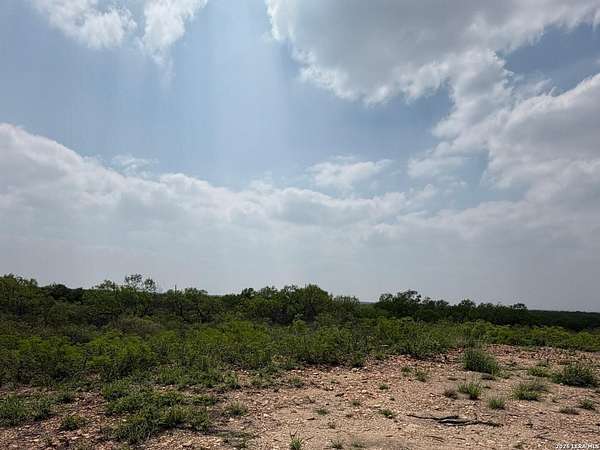 15 Acres of Recreational & Residential Land for Sale in Moore, Texas