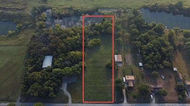 2.5 Acres of Residential Land for Sale in Morris, Oklahoma