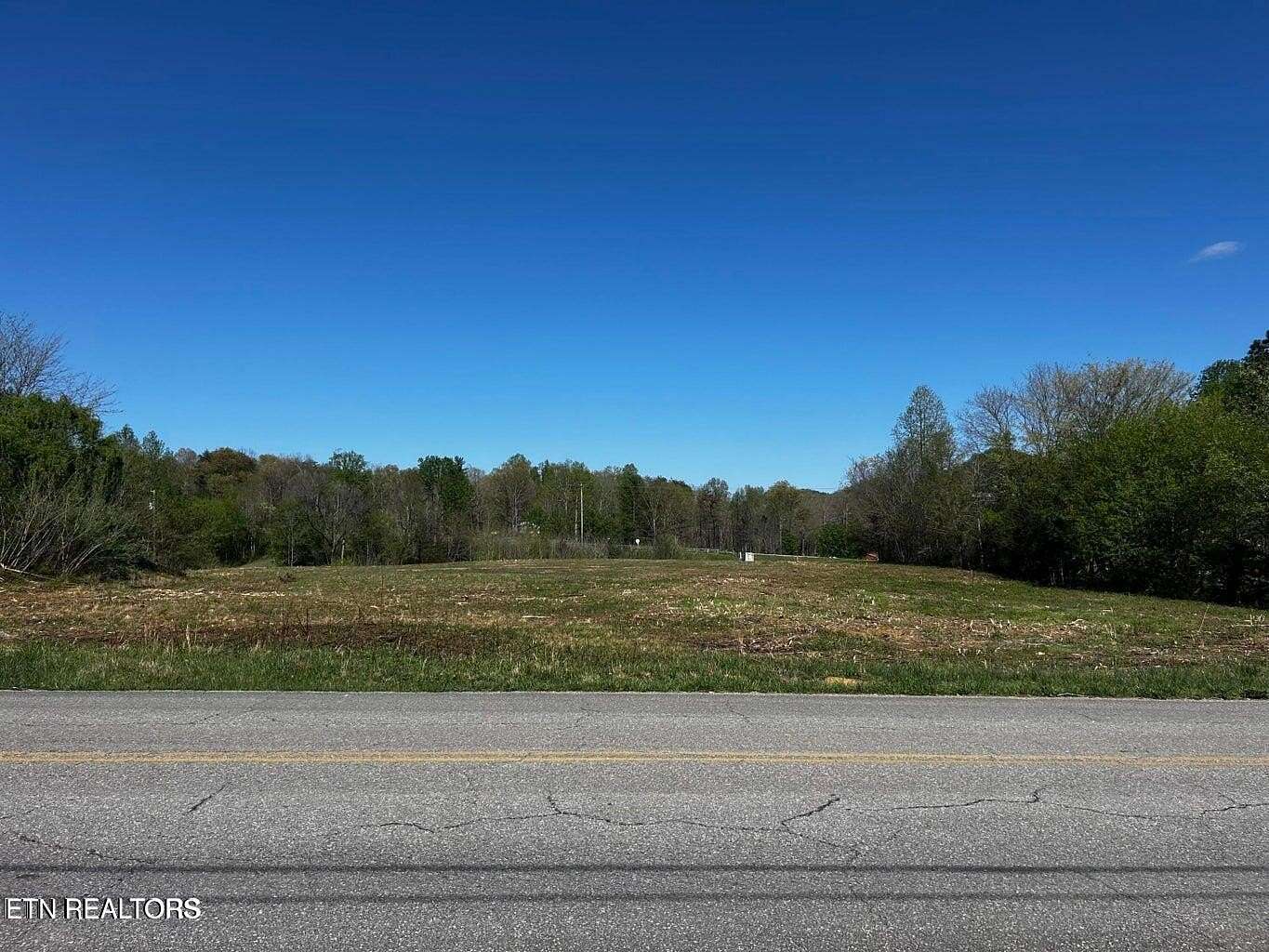 2.5 Acres of Land for Sale in Madisonville, Tennessee