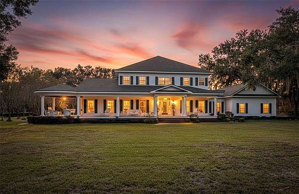 7.25 Acres of Residential Land with Home for Sale in Waynesville, Georgia