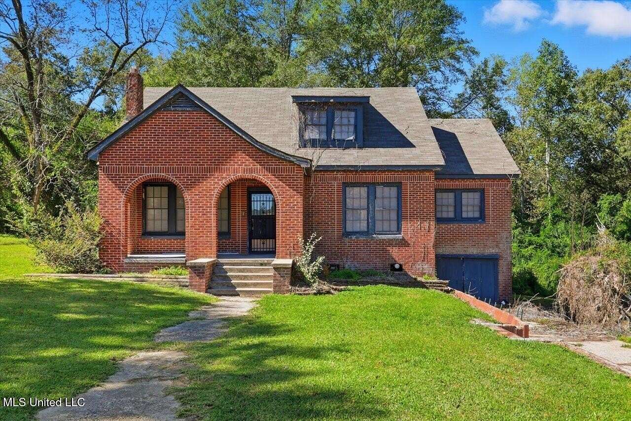 1.5 Acres of Residential Land with Home for Sale in Mendenhall, Mississippi