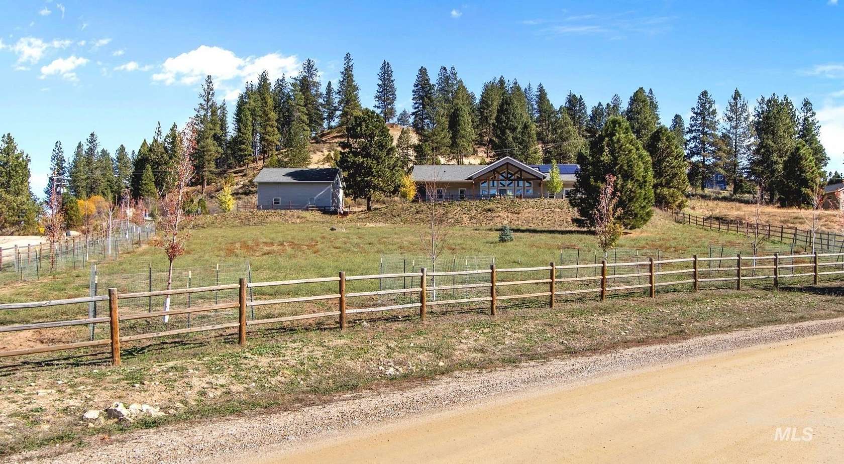 2.1 Acres of Residential Land with Home for Sale in Boise, Idaho