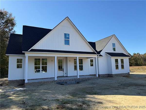 1.59 Acres of Residential Land with Home for Sale in Lumberton, North Carolina