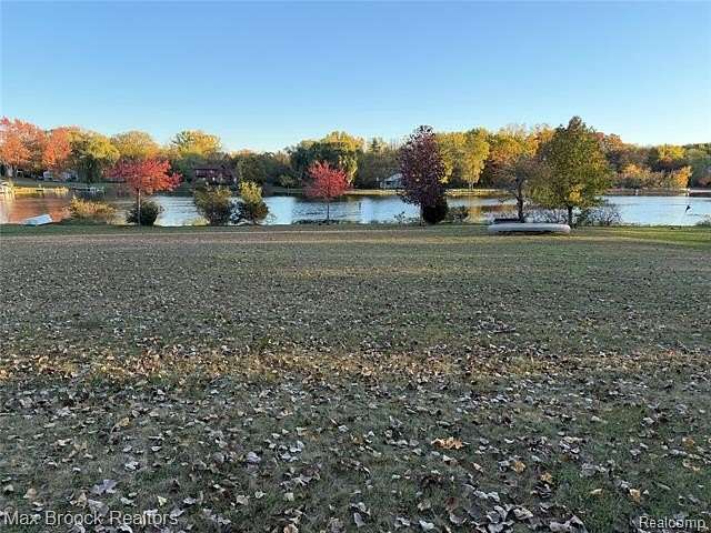 Residential Land for Sale in West Bloomfield, Michigan