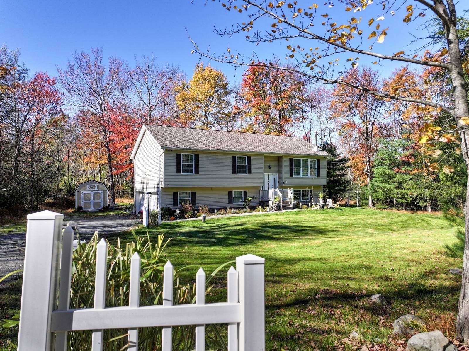 3.25 Acres of Land with Home for Sale in Wurtsboro, New York