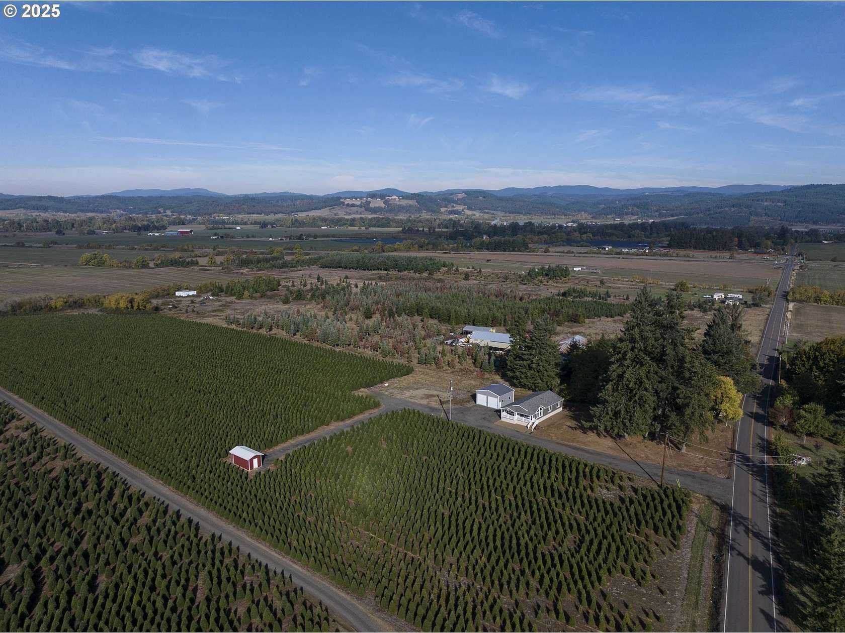 90 Acres of Land with Home for Sale in Sheridan, Oregon