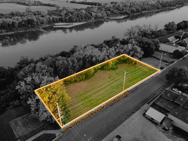 0.74 Acres of Commercial Land for Sale in Leavenworth, Kansas