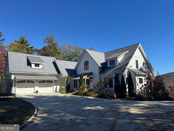 1.5 Acres of Residential Land with Home for Sale in Clayton, Georgia