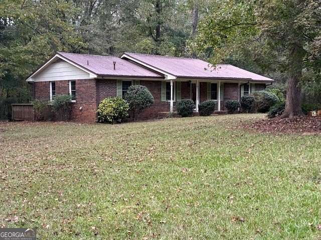 2.63 Acres of Residential Land with Home for Sale in Griffin, Georgia