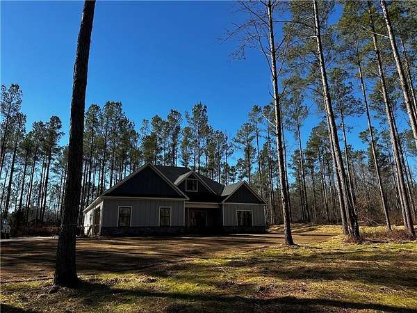 3 Acres of Residential Land with Home for Sale in Salem, Alabama