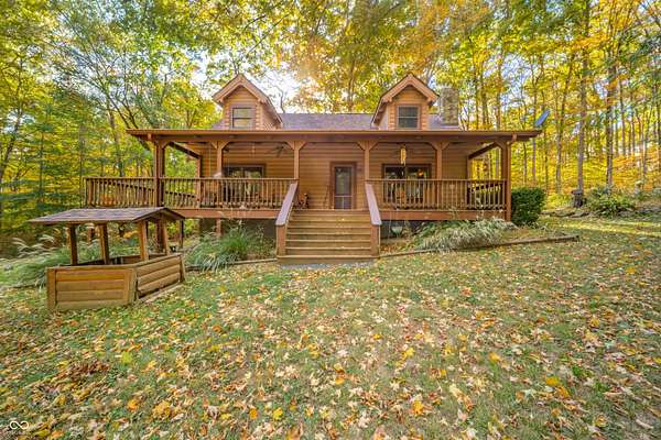 5 Acres of Residential Land with Home for Sale in Spencer, Indiana