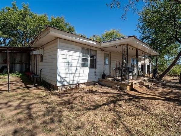 19 Acres of Land with Home for Sale in Ada, Oklahoma