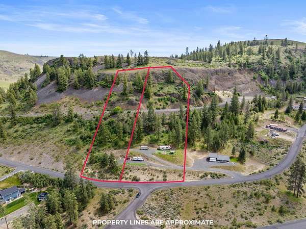 4.4 Acres of Residential Land for Sale in Seven Bays, Washington