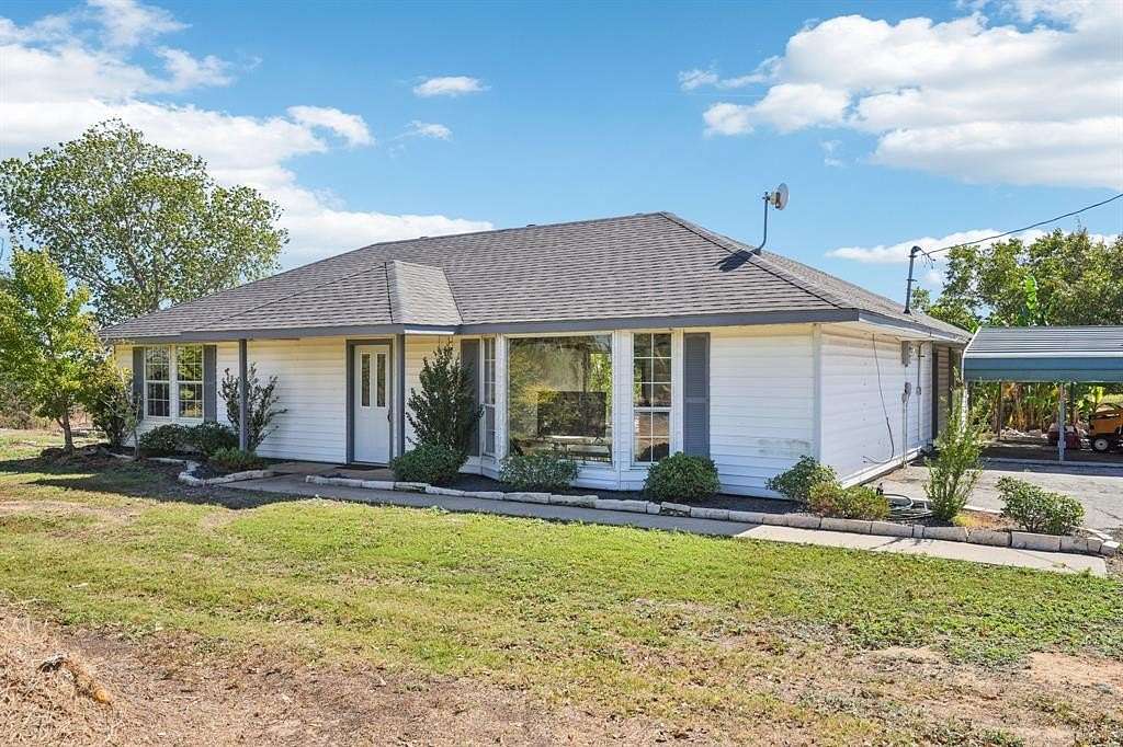 7 Acres of Land with Home for Sale in Ennis, Texas