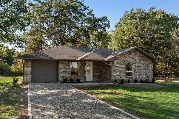 2 Acres of Residential Land with Home for Sale in Mount Pleasant, Texas