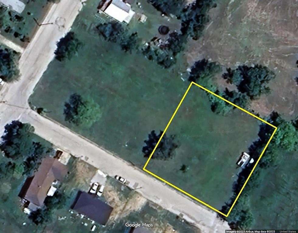 0.4 Acres of Residential Land for Sale in Bowie, Texas