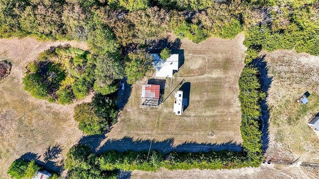 1 Acre of Residential Land for Sale in Trenton, Texas