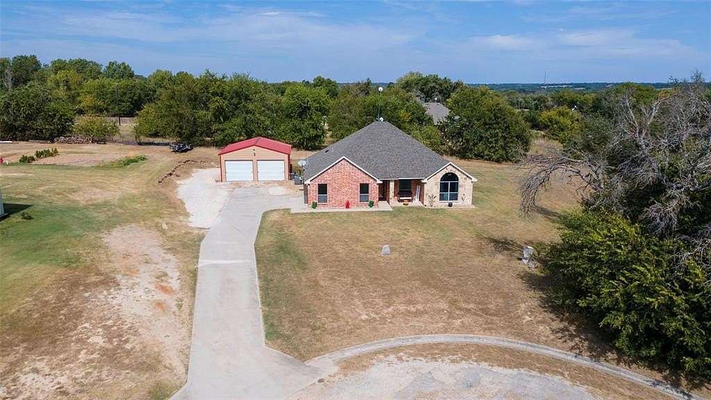 1.53 Acres of Residential Land with Home for Sale in Weatherford, Texas