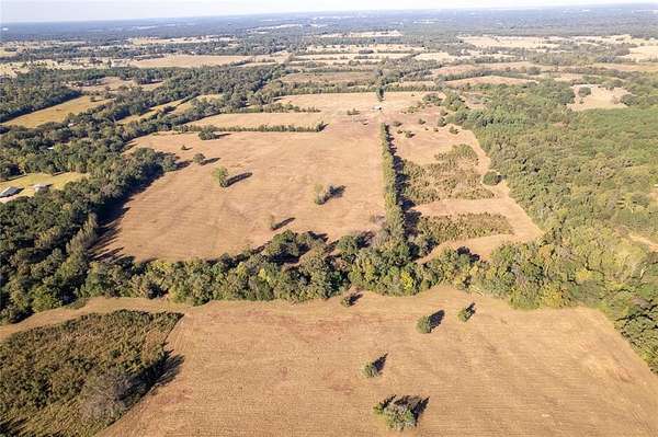 140 Acres of Land for Sale in Mount Pleasant, Texas