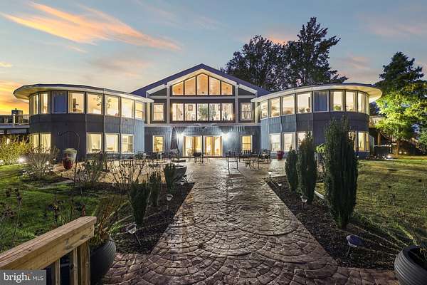 1.5 Acres of Residential Land with Home for Sale in Ruther Glen, Virginia