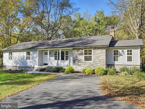 2 Acres of Residential Land with Home for Sale in Fredericksburg, Virginia