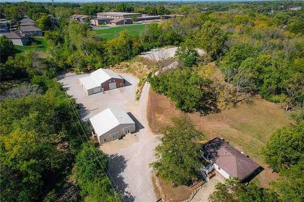 3.59 Acres of Residential Land with Home for Sale in Kansas City, Missouri