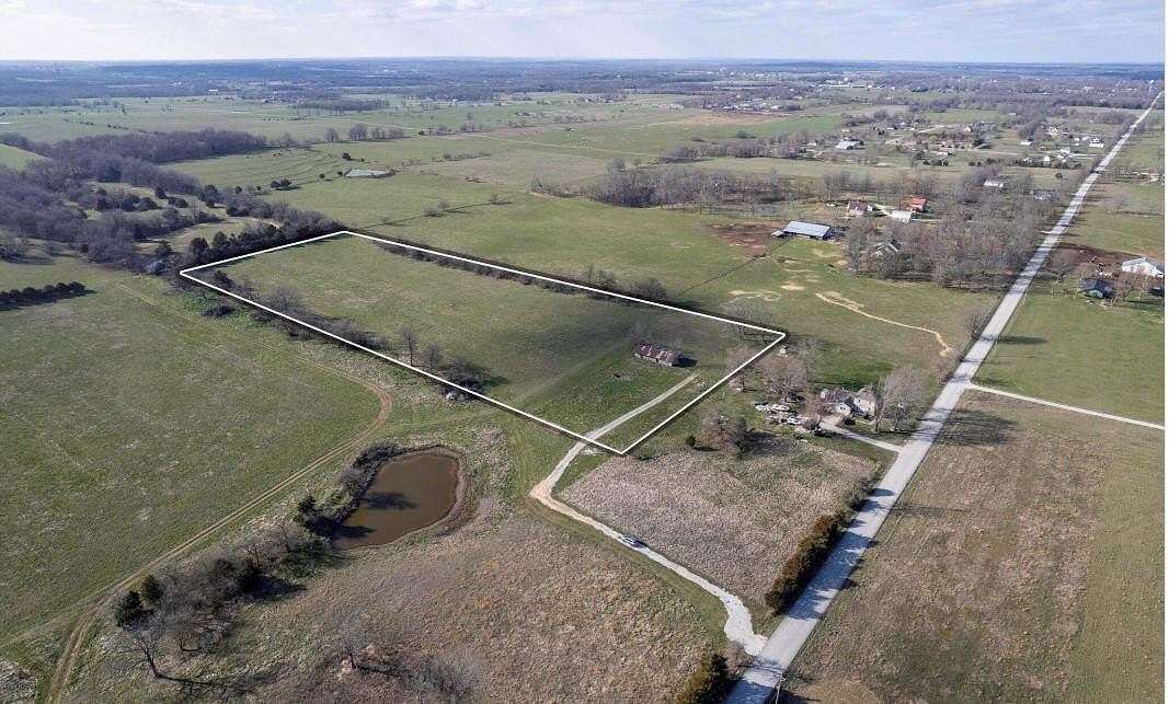 10 Acres of Land for Sale in Billings, Missouri