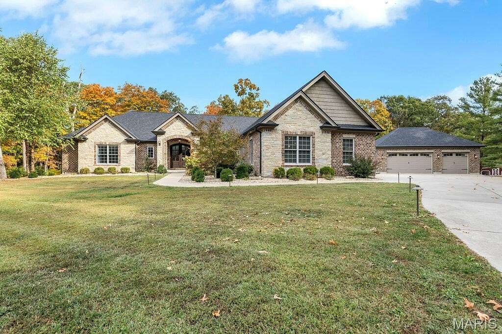 37.3 Acres of Recreational Land with Home for Sale in Defiance, Missouri