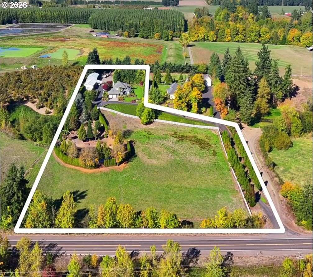 4.52 Acres of Improved Mixed-Use Land for Sale in Woodburn, Oregon