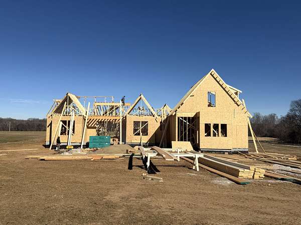 2 Acres of Residential Land with Home for Sale in Cottontown, Tennessee