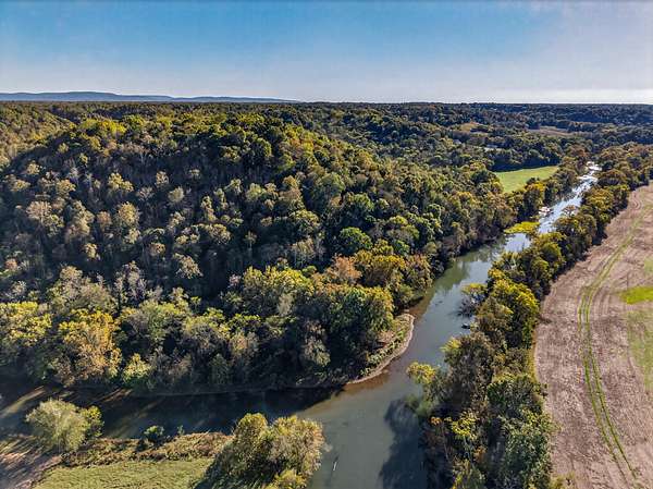 150 Acres of Land for Sale in Flintville, Tennessee