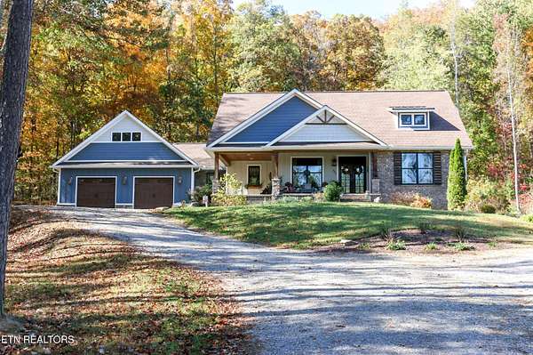 5 Acres of Residential Land with Home for Sale in Seymour, Tennessee